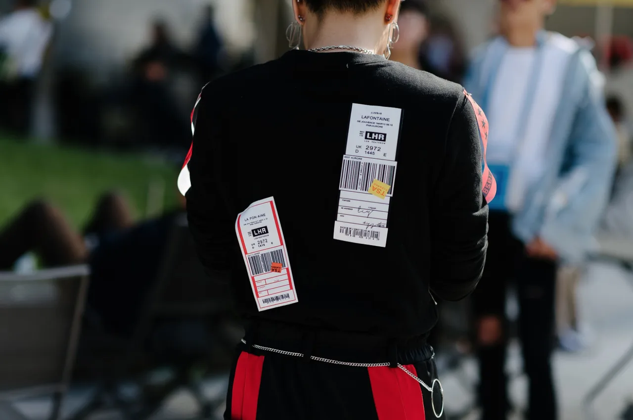 Cac street style look tuyet dep tai Seoul Fashion Week Xuan He 2018 24