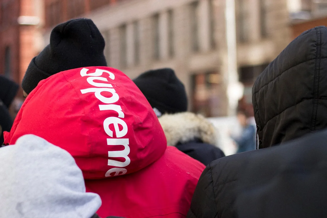 new york - lacoste x supreme - elle man 7