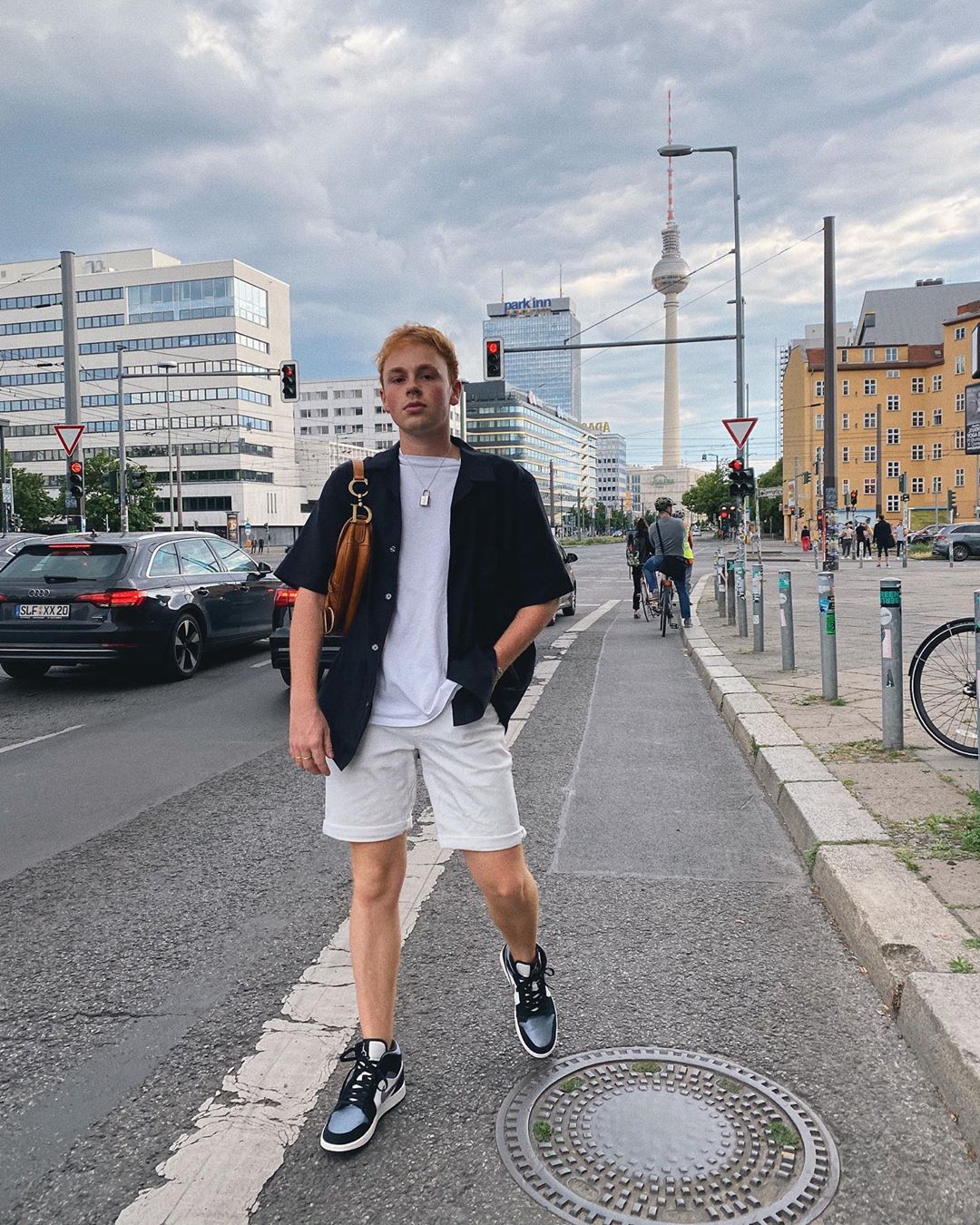erik scholtz 140620-sao nam mac dep-elleman-0620