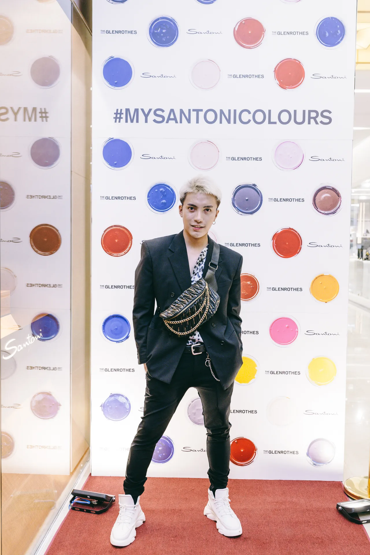 thuong hieu santoni - elle man 3