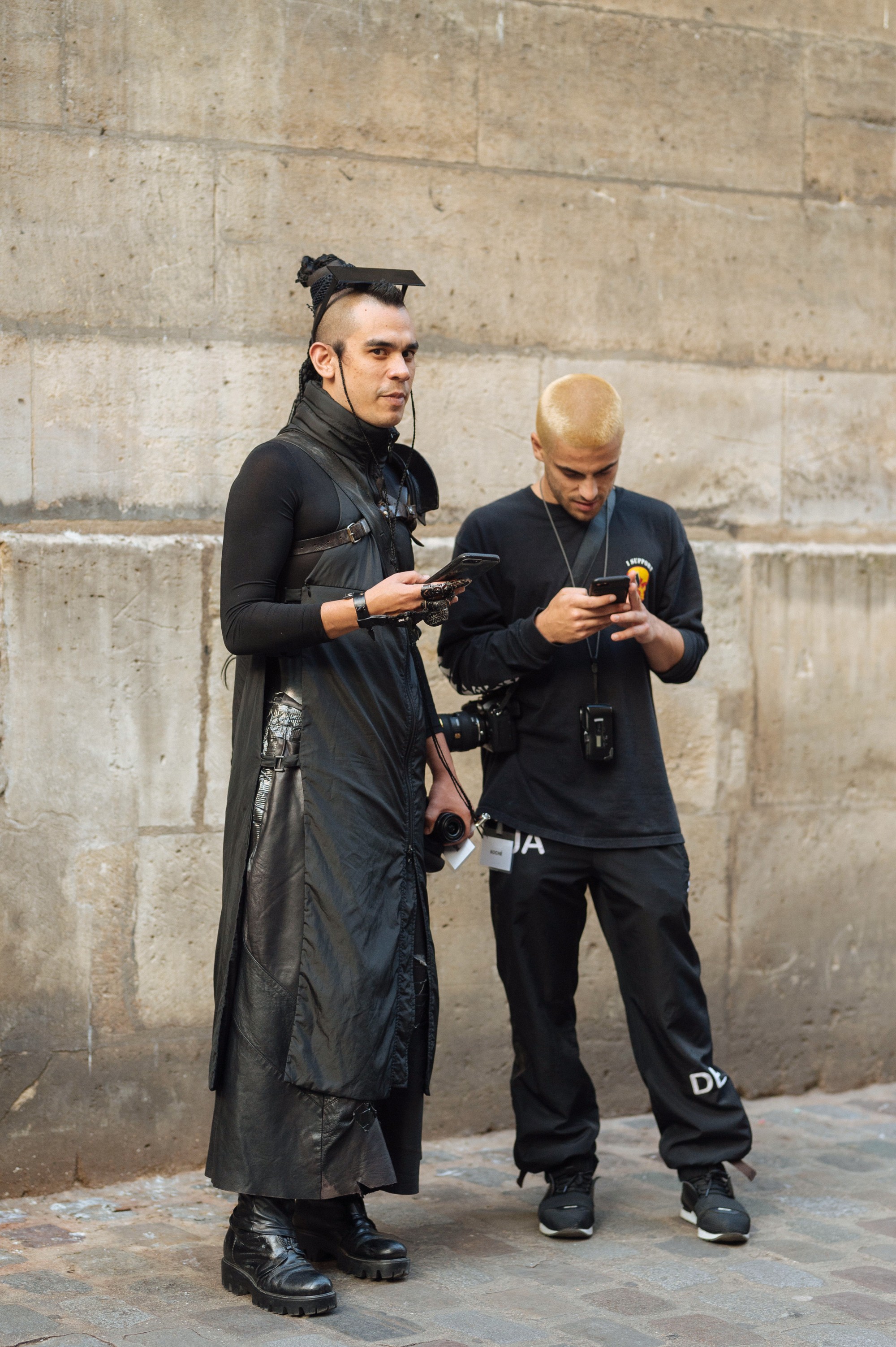 Street style Paris tại tuần lễ thời trang Xuân-Hè 201718 elleman8
