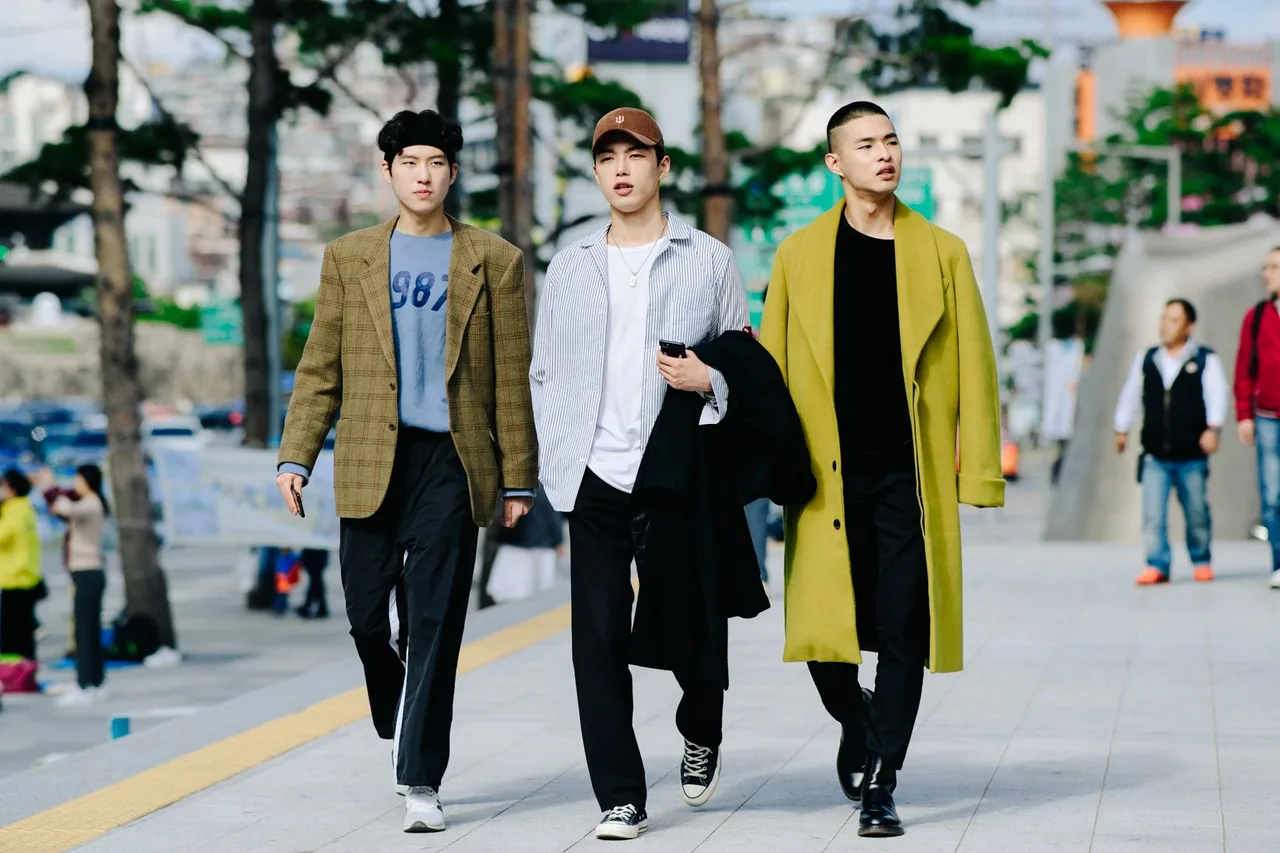 Cac street style look tuyet dep tai Seoul Fashion Week Xuan He 2018 6