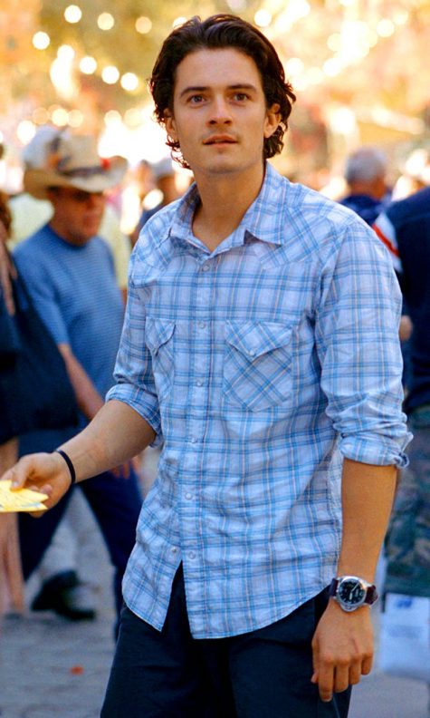 Bật mí tuyệt chiêu diện áo sơ mi kẻ cho chàng trai mùa thu: Orlando Bloom.