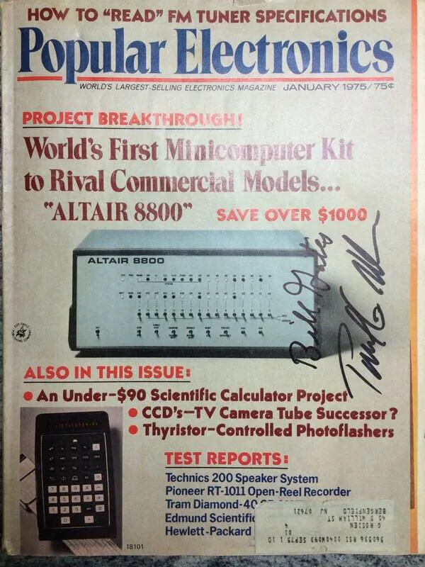 Năm 1975, khi Bill Gates đang theo học tại Harvard, Paul Allen đã mang cho ông xem cuốn tạp chí Popular Electronics với chiếc máy tính ALTAIR 8800 trên trang bìa. Ảnh: Chris Fralic/Twitter.