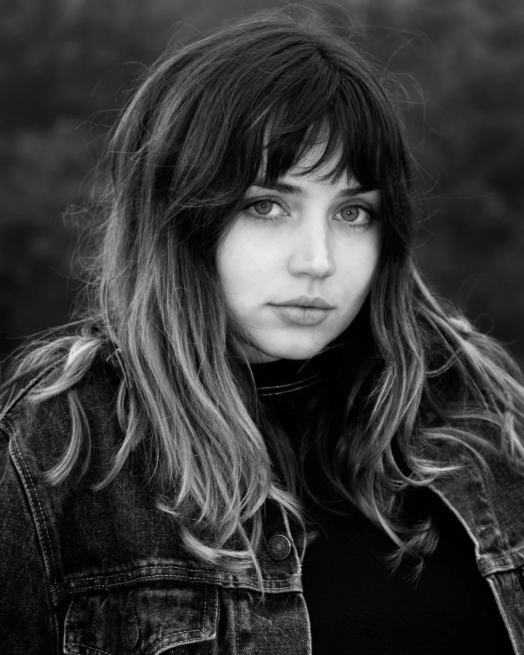 dien vien ana de armas - elle man (4)