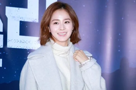 Kim Tae Hee - elle man 4