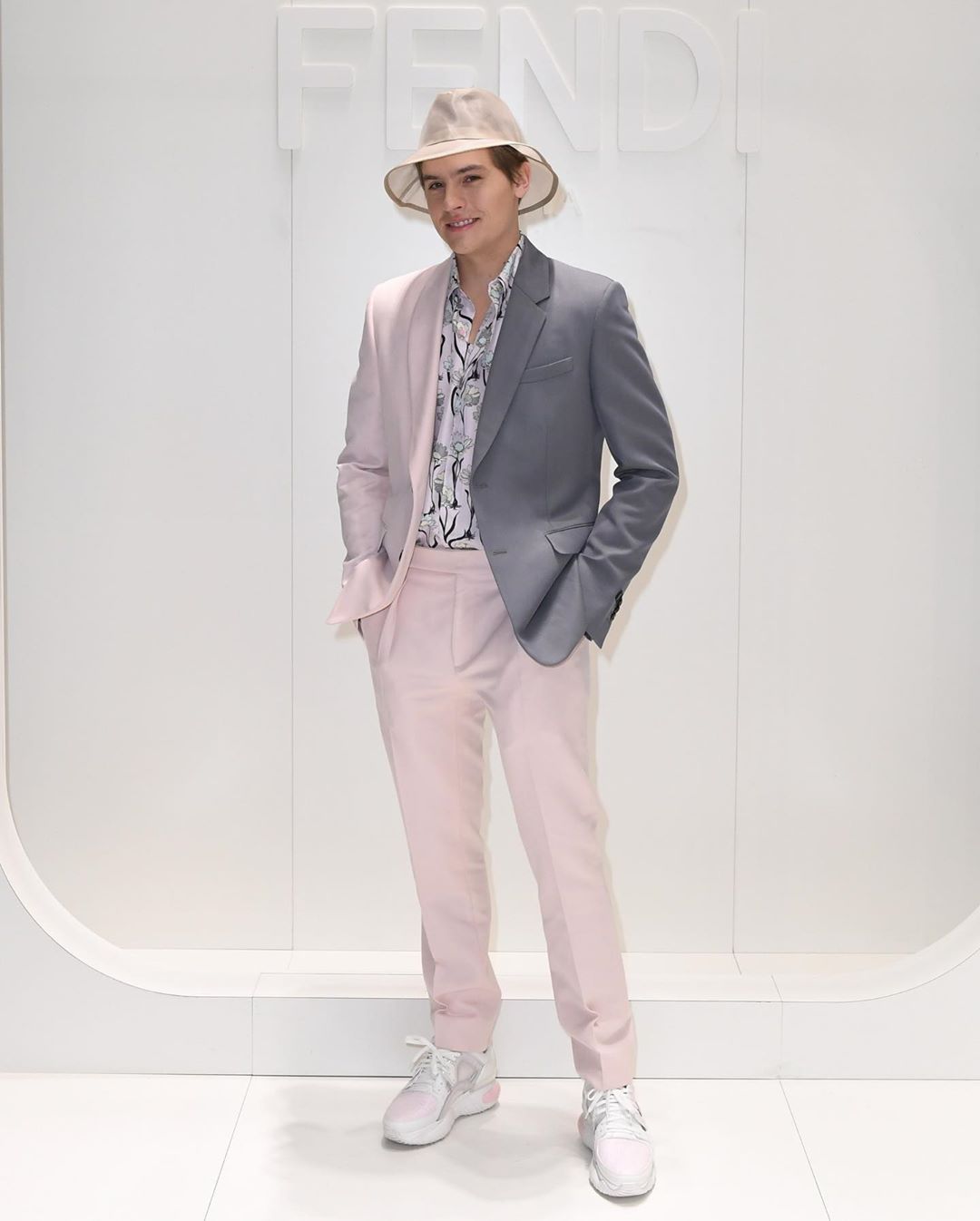 dylan sprouse 1-sao nam mac dep-elleman-0120