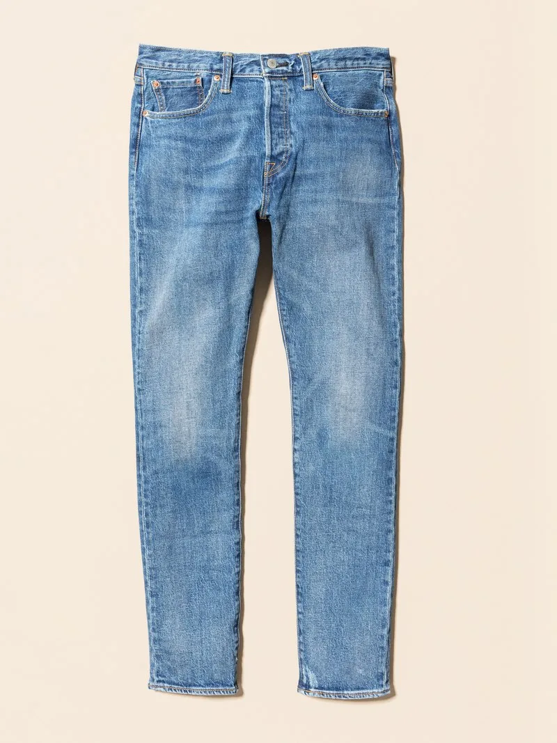Mẫu quần jeans nam của Levi's có giá 60$. Ảnh: GQ