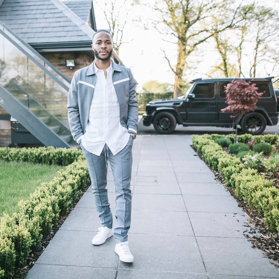 Raheem Sterling với phong cách thanh lịch