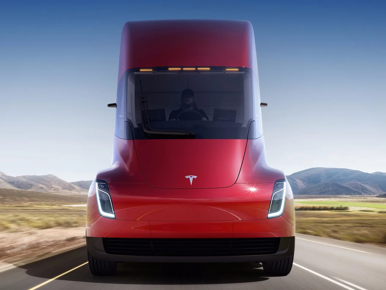 tesla semi - ELLE Man 4