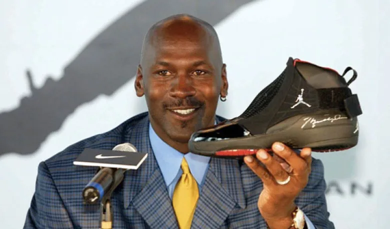 lich su giay the thao - michael jordan 1 - elle man