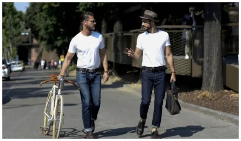 Tip mặc quần jeans đẹp cho những chàng chân ngắn
