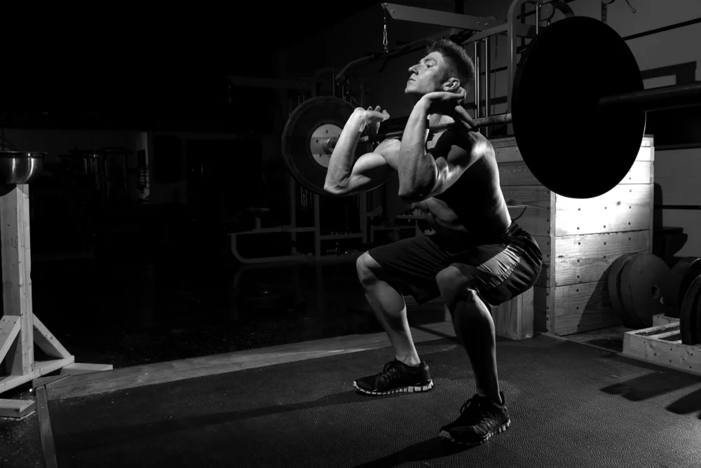 Một bài tập Squat vận hành như thế nào?