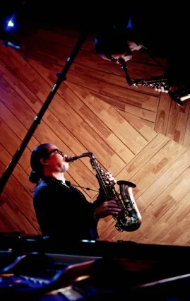 saxophone-tran-manh-tuan saxophone-tran-manh-tuan
