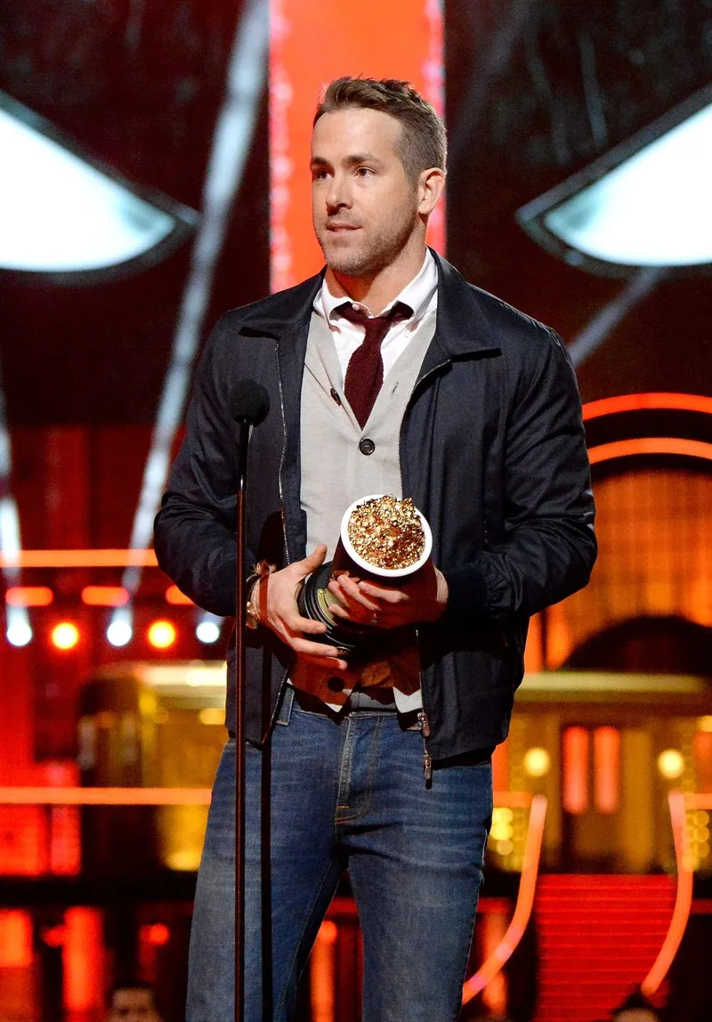 Ryan Reynolds elle man 4
