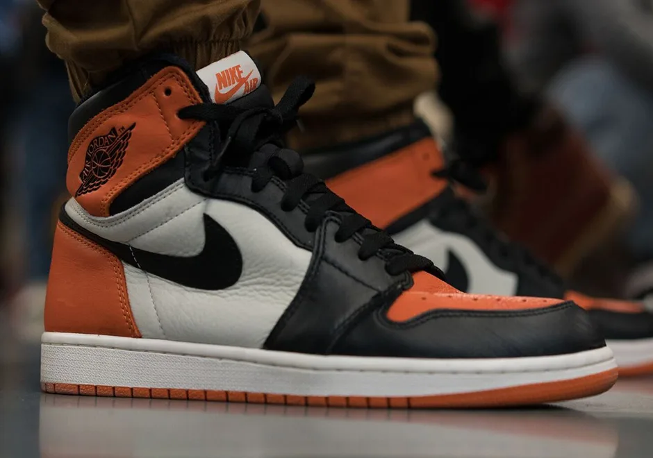Soi dàn sneaker tại Sneaker Con Cleveland 2017 lớn nhất nước Mỹ