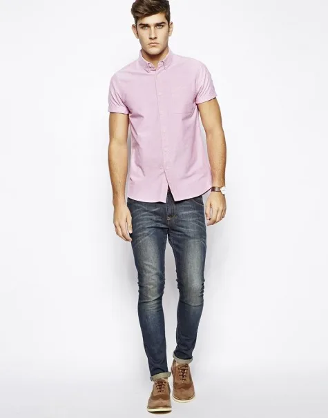 cách tạo phong cách nam tính với sơ mi hồng và jeans cách tạo phong cách nam tính với sơ mi hồng và jeans
