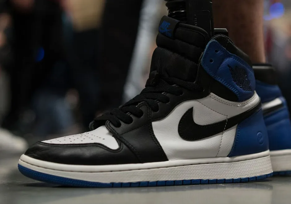 Soi dàn sneaker tại Sneaker Con Cleveland 2017 lớn nhất nước Mỹ