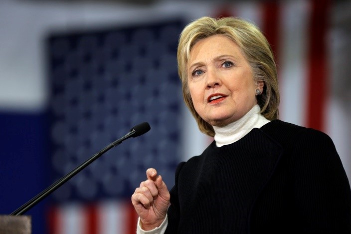 ứng cử viên tổng thống Hoa Kỳ:Hillary Clinton hùng biện.