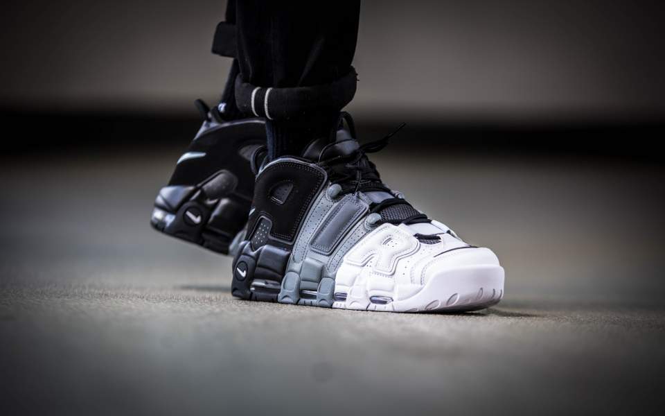 giay the thao Nike Air More Uptempo “Tri-Color” - elle man 2