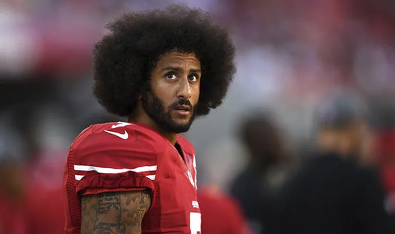 Người Mỹ phẫn nộ Colin Kaepernick, thương hiệu Nike bội thu