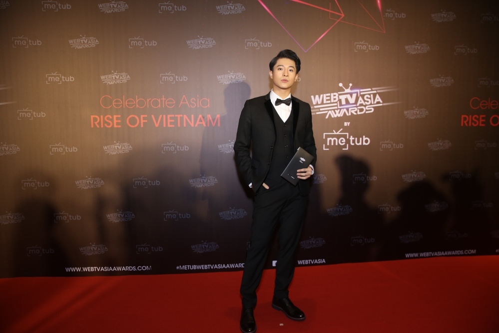 diễn viên Harry Lu - sao nam mặc đẹp