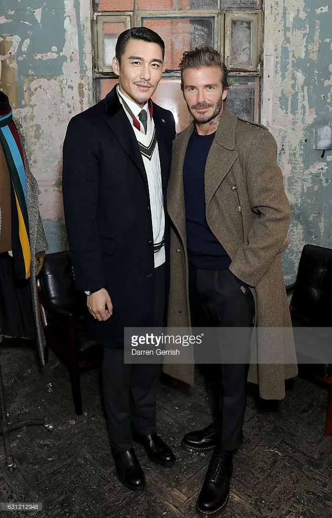 david-beckham-mang-thuong-hieu-den-tuan-le-thoi-trang-london-nam-elle5