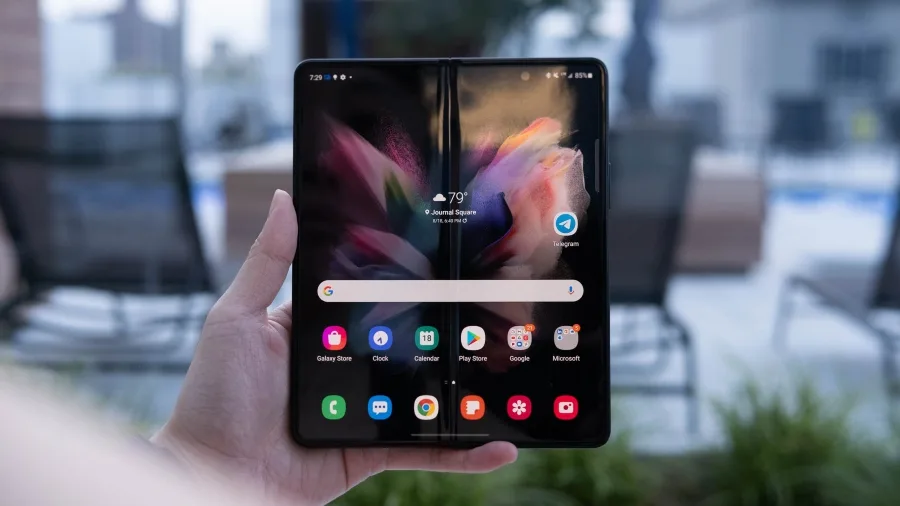 SAMSUNG Galaxy Z Fold3