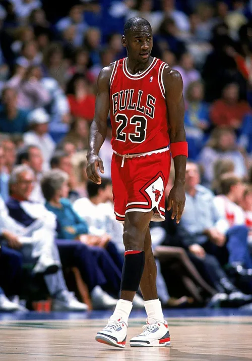 giay the thao nike - Air Jordan III Michael Jordan - elle man