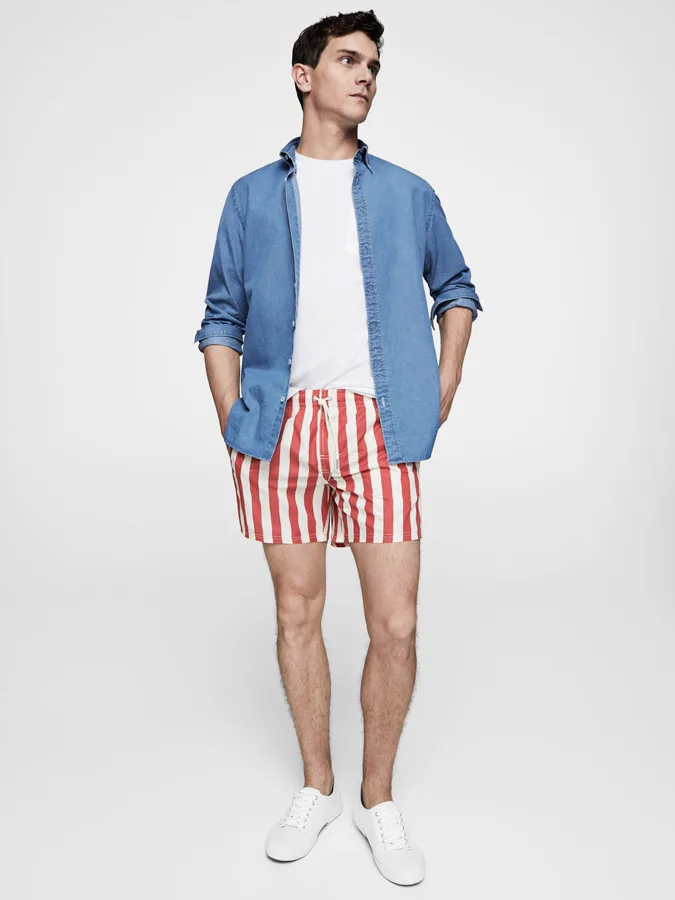 phối đồ với áo sơ mi chambray - mango man