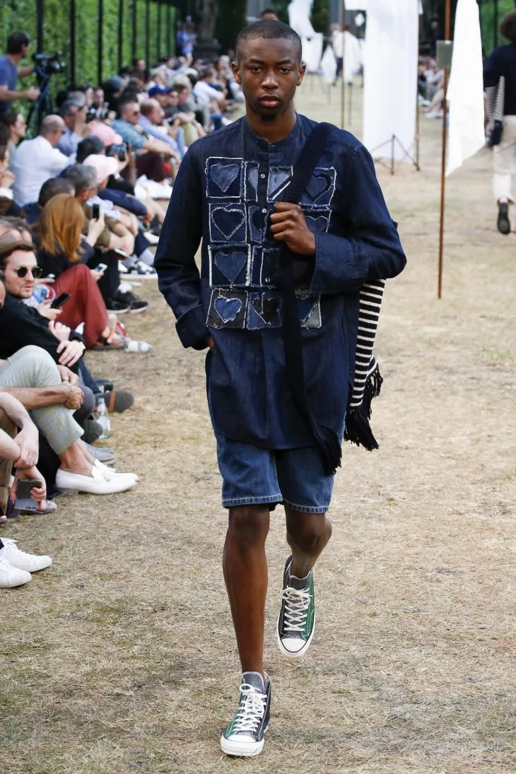10 bộ sưu tập hàng đầu dành cho nam trong Tuần lễ thời trang 2018 j_w_anderson_look_16_menswear_spring_2018