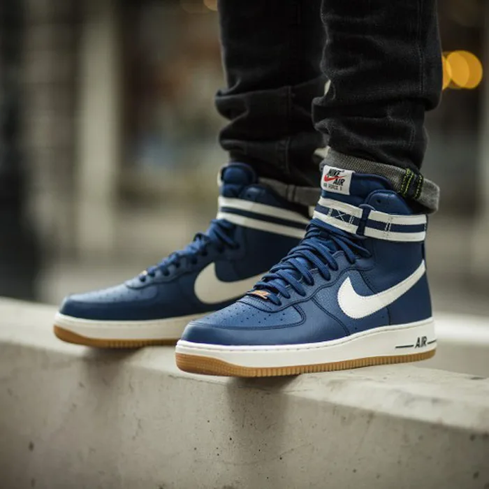 5 kieu giay the thao - basket-ball - Niek Air Force 1 High 07 Trainers - elle man