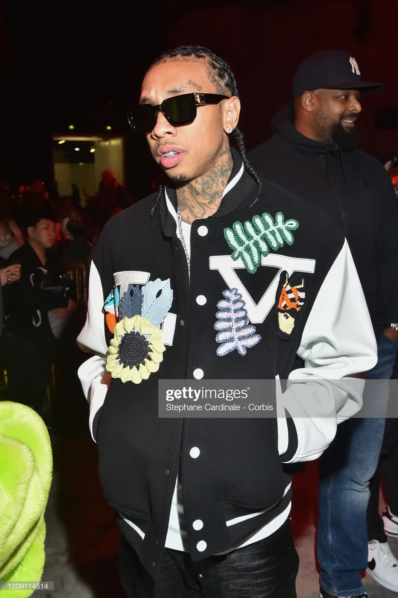 tyga 2-elleman-0220