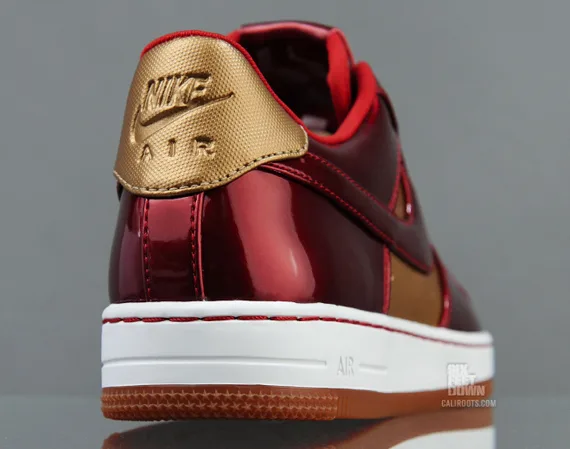 avengers sneaker elle man 2
