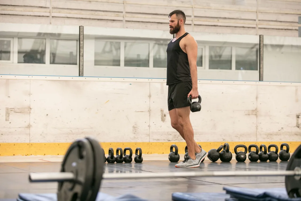 tập gym, đau lưng, tư thế ngồi