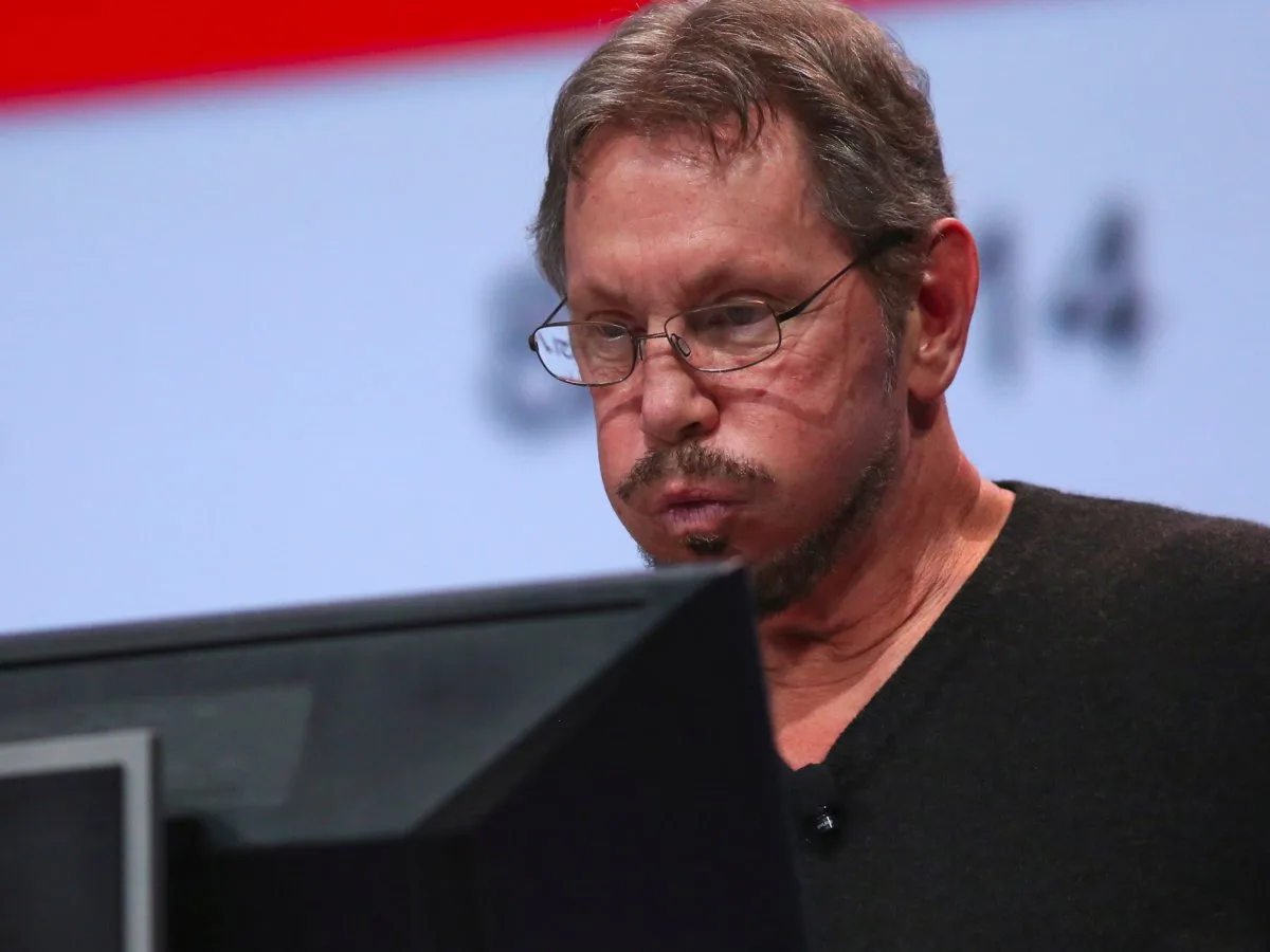 ti phu larry ellison - REUTERS Robert Galbraith - elle man