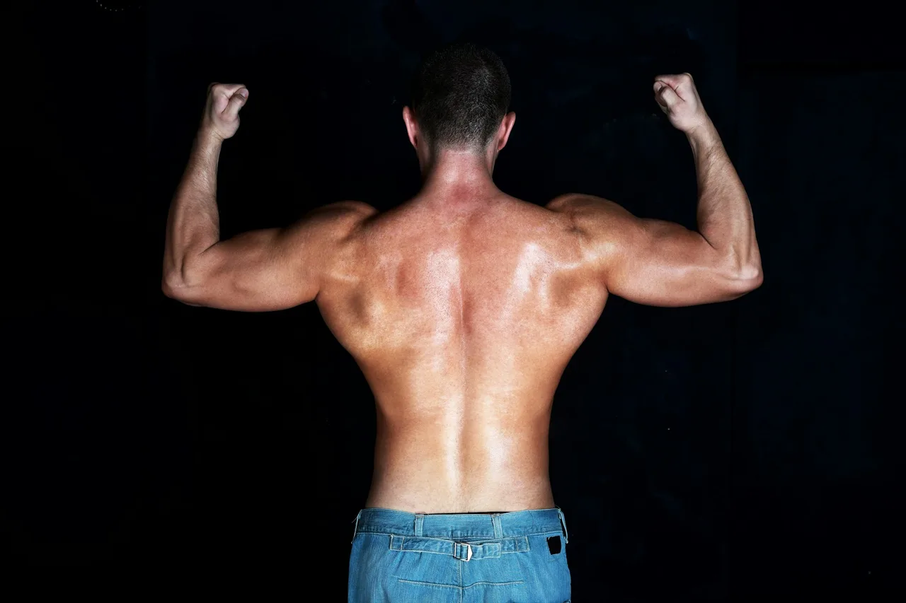 tập gym, đau lưng, tư thế ngồi