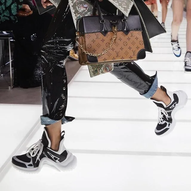 Louis Vuitton Archlight