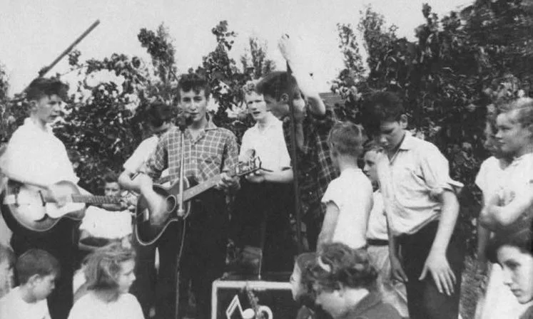 câu chuyện kinh doanh: The Beatles.