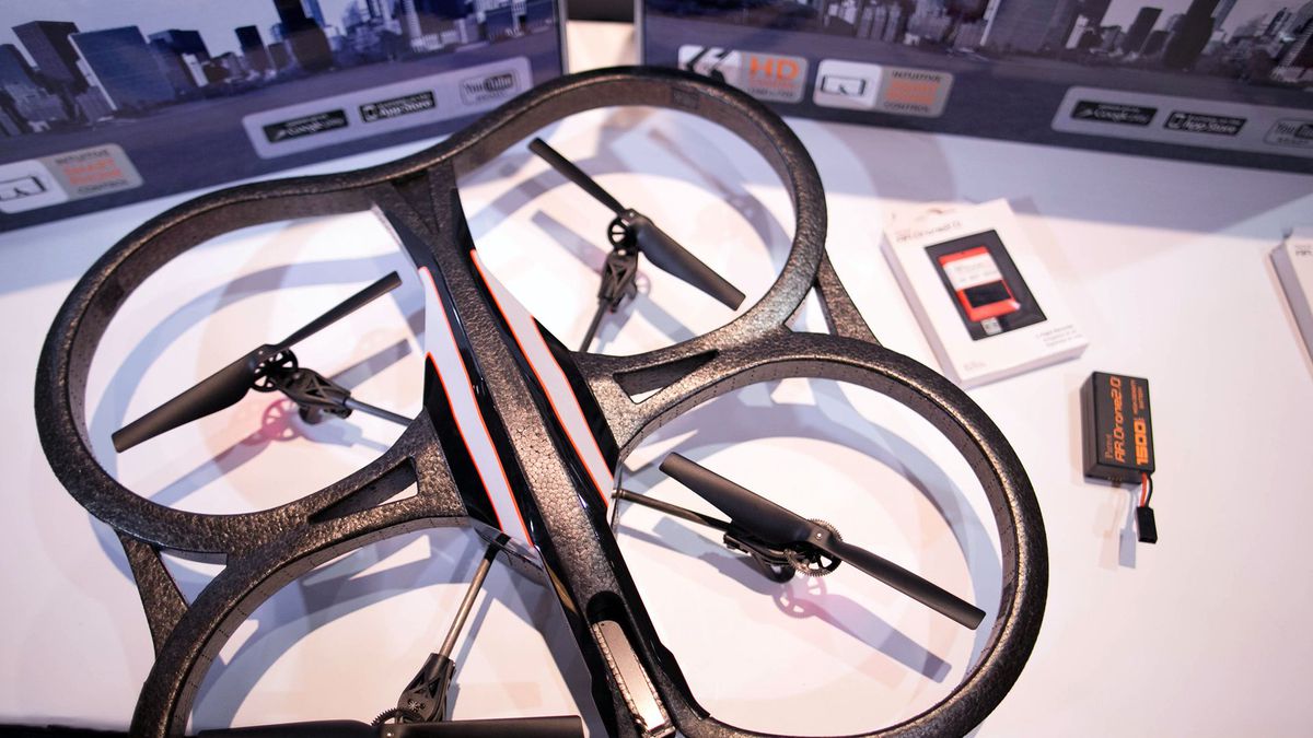 máy quay drone elle man 11