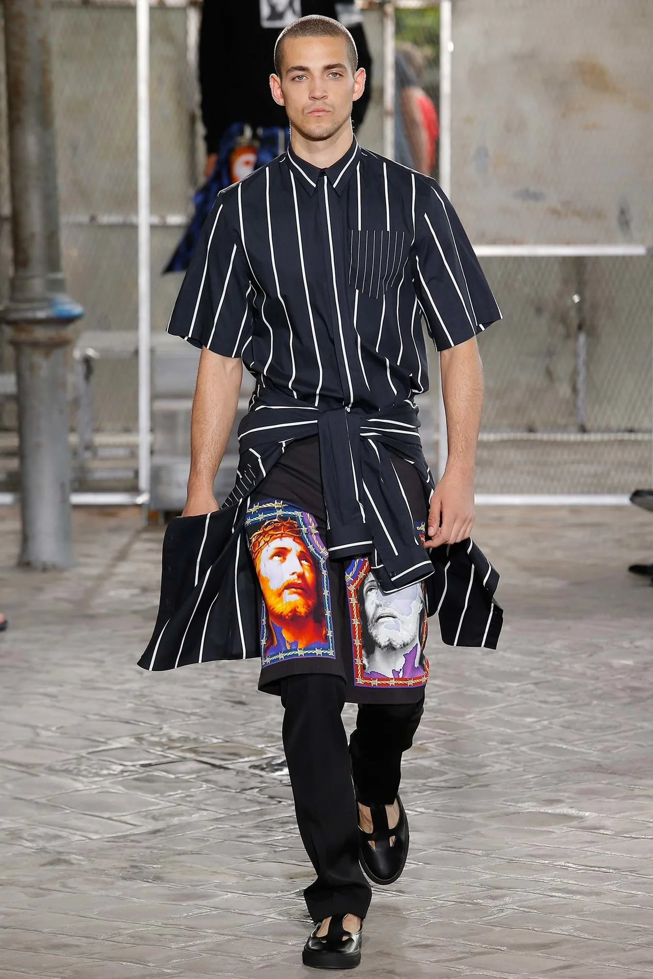 ntk riccardo tisci - elle man 22