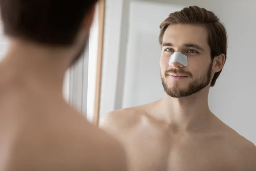 thu nhỏ lỗ chân lông bằng miếng dán mụn