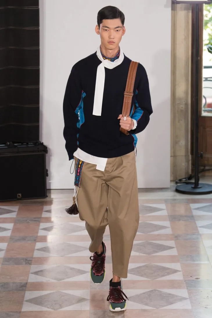 10 bộ sưu tập hàng đầu dành cho nam trong Tuần lễ thời trang 2018 valentino_look_13_menswear_spring_2018