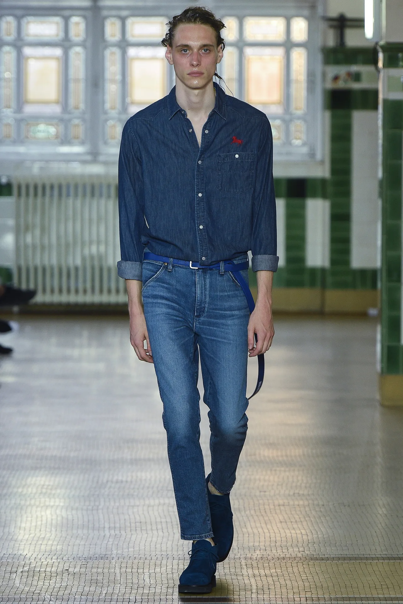 cach phi do nam dep voi chat lieuj denim11