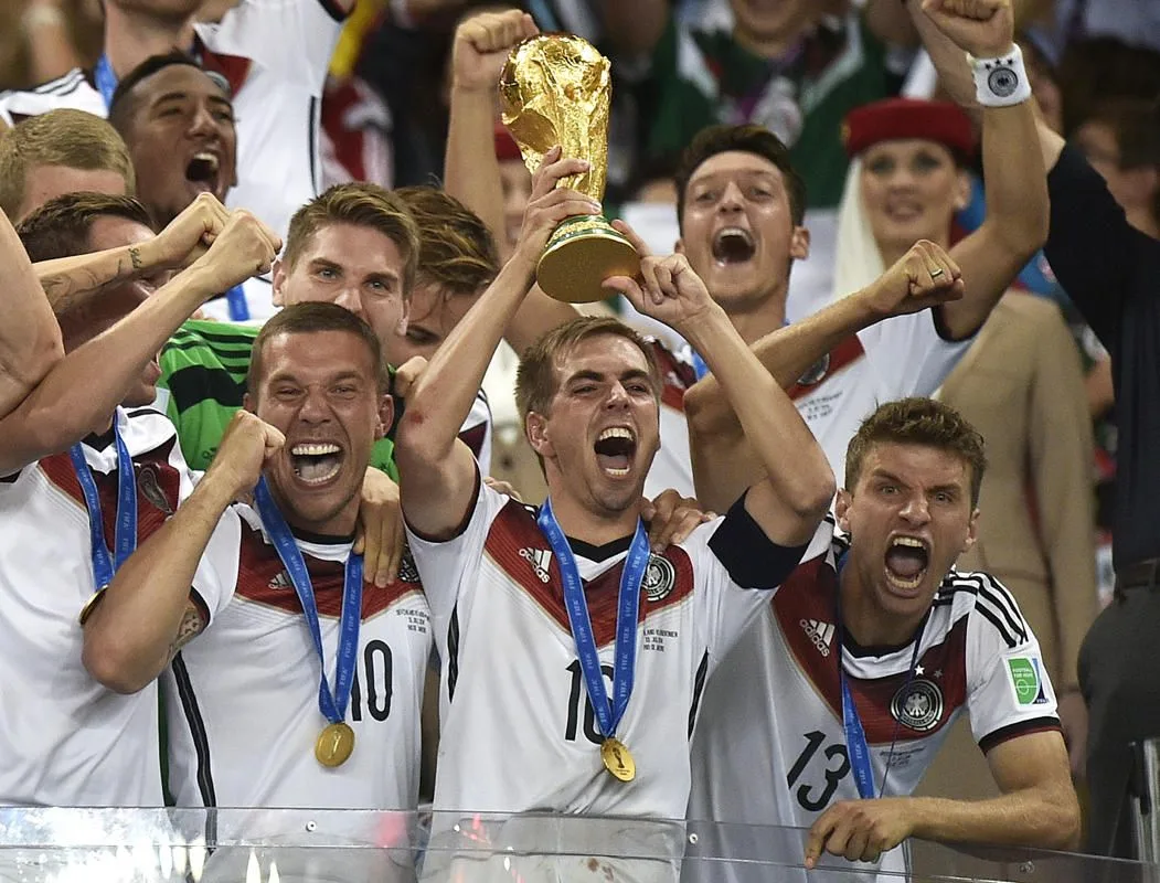 Phillip Lahm - ELLE Man -7