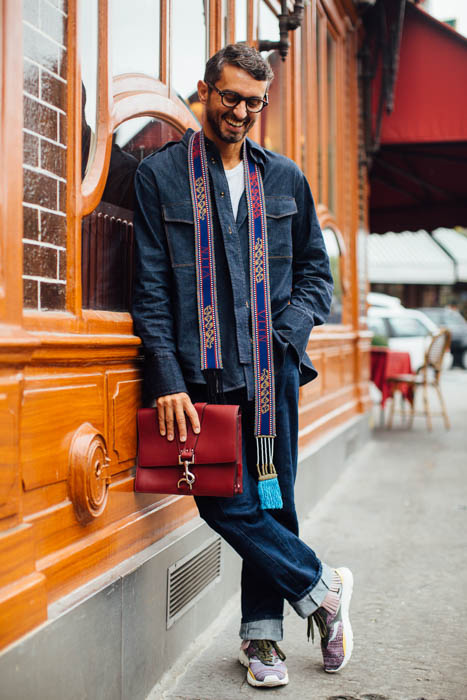 Street style Paris tại tuần lễ thời trang Xuân-Hè 201718 elleman18