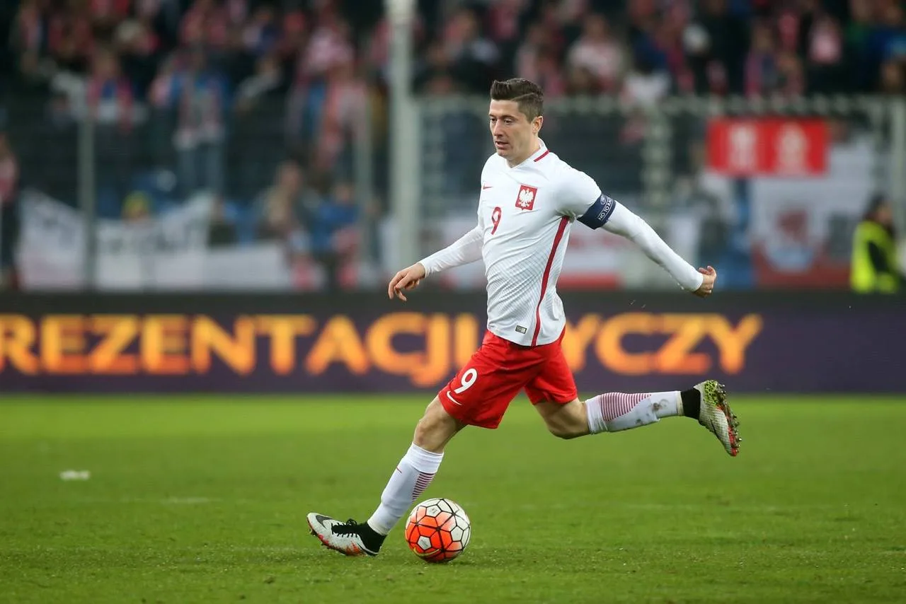 Robert Lewandowski - ELLE Man -2