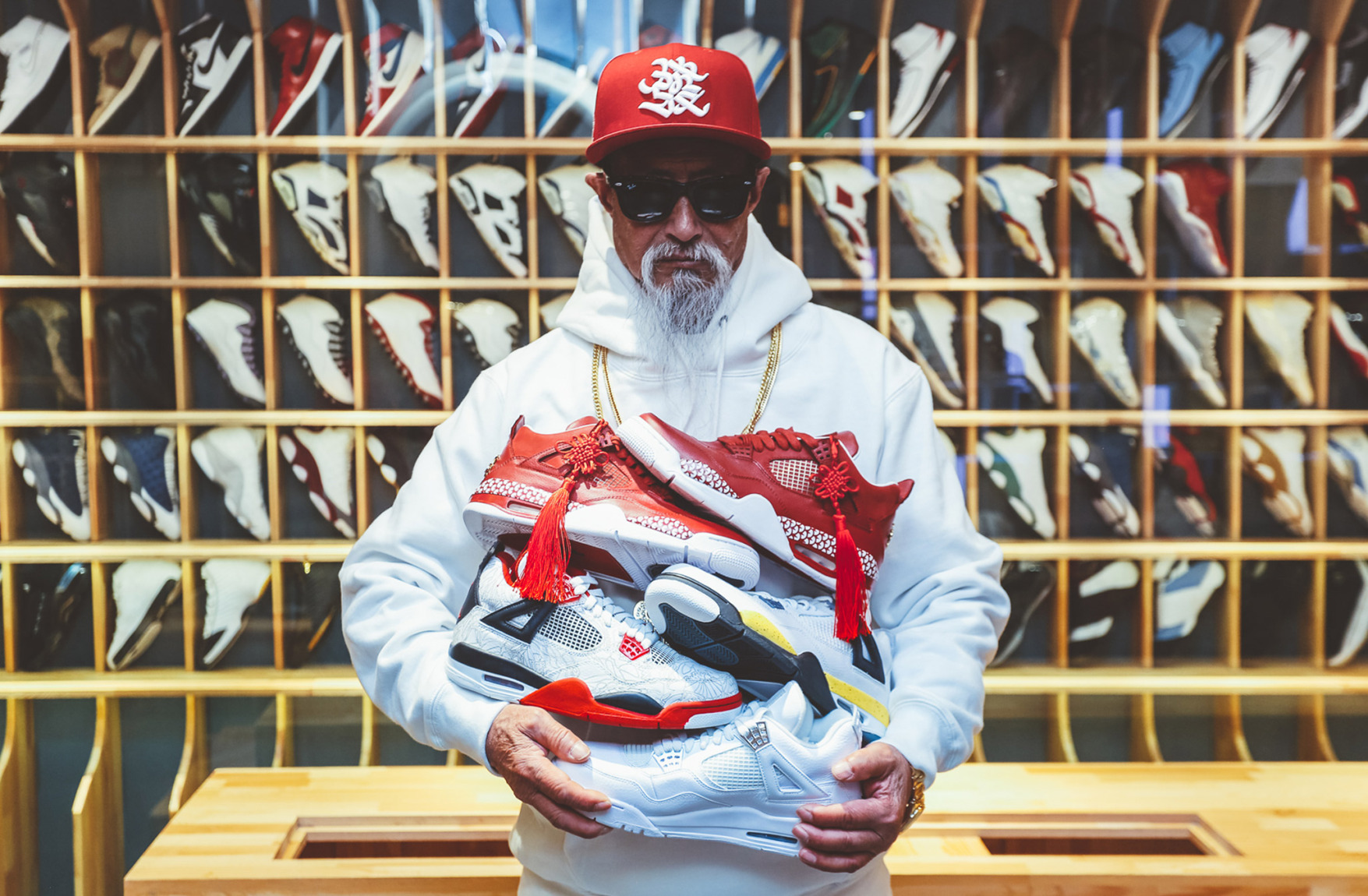 Nike mừng Tết cổ truyền với Air Jordan 4 “CNY” Custom