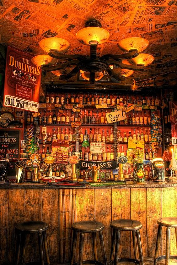 đi bar - Ghế dùng cho khách quanh quầy bar - elle man