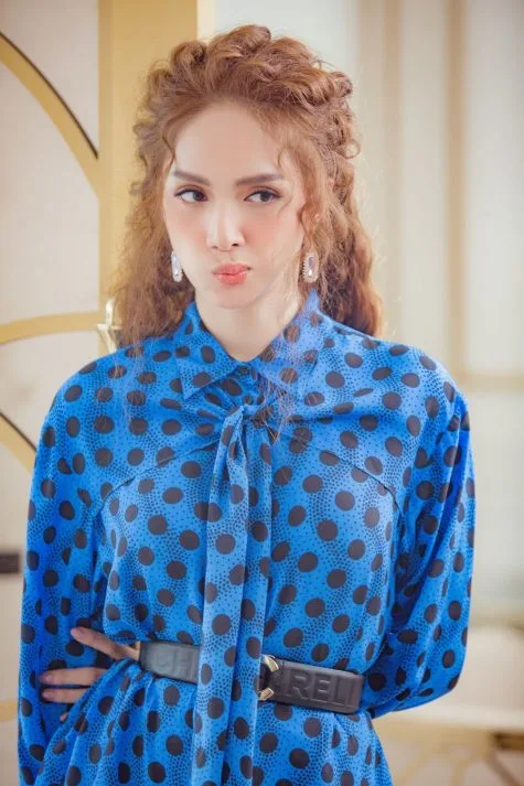 ELLE Style Awards 2019 ELLE Man Hương Giang đầm xanh